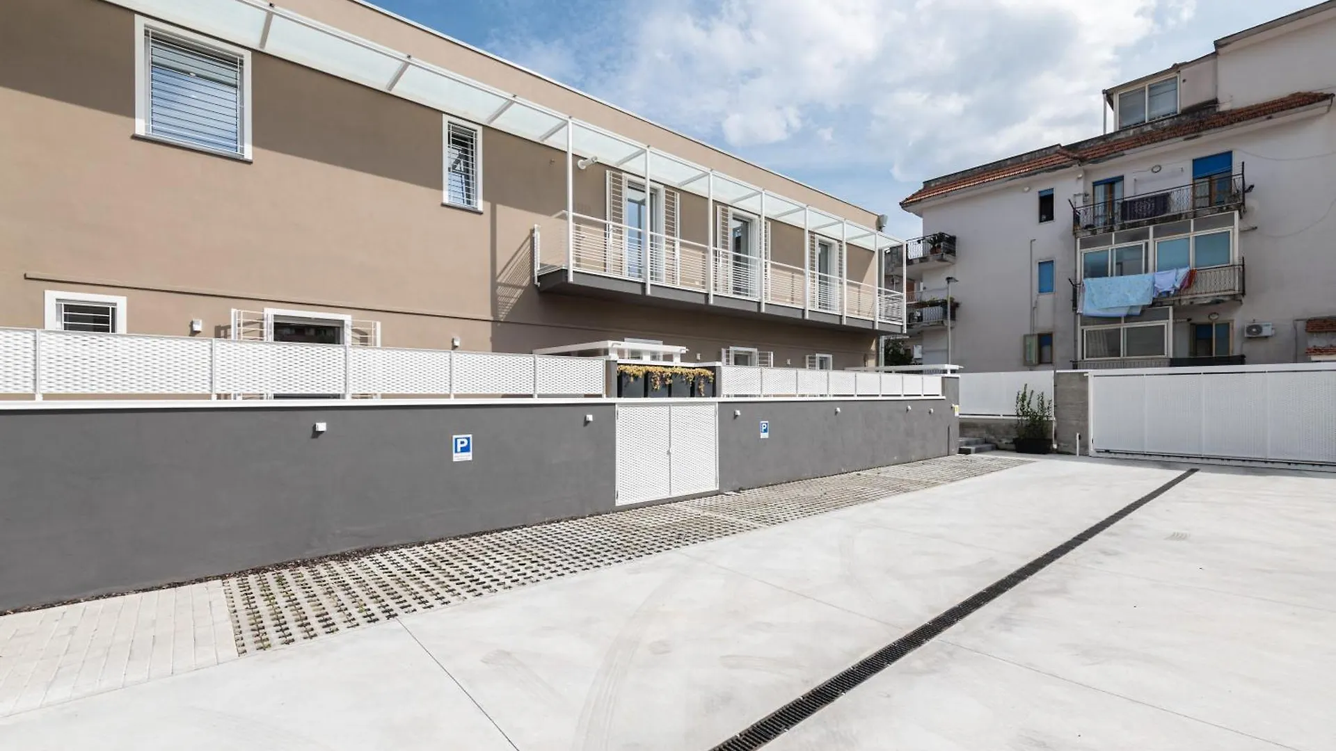 Location 99 Apartment Cercola