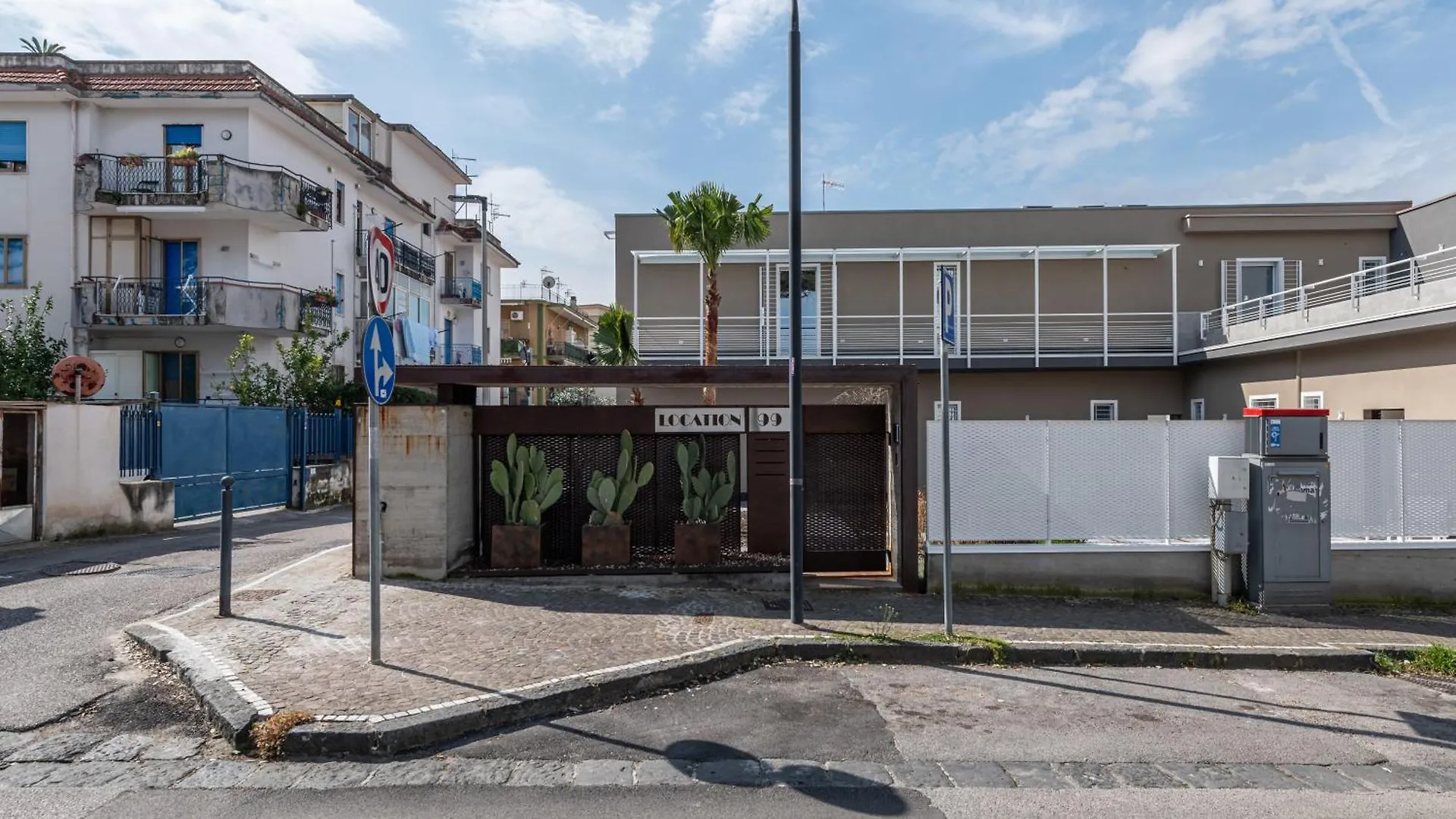Location 99 Apartment Cercola