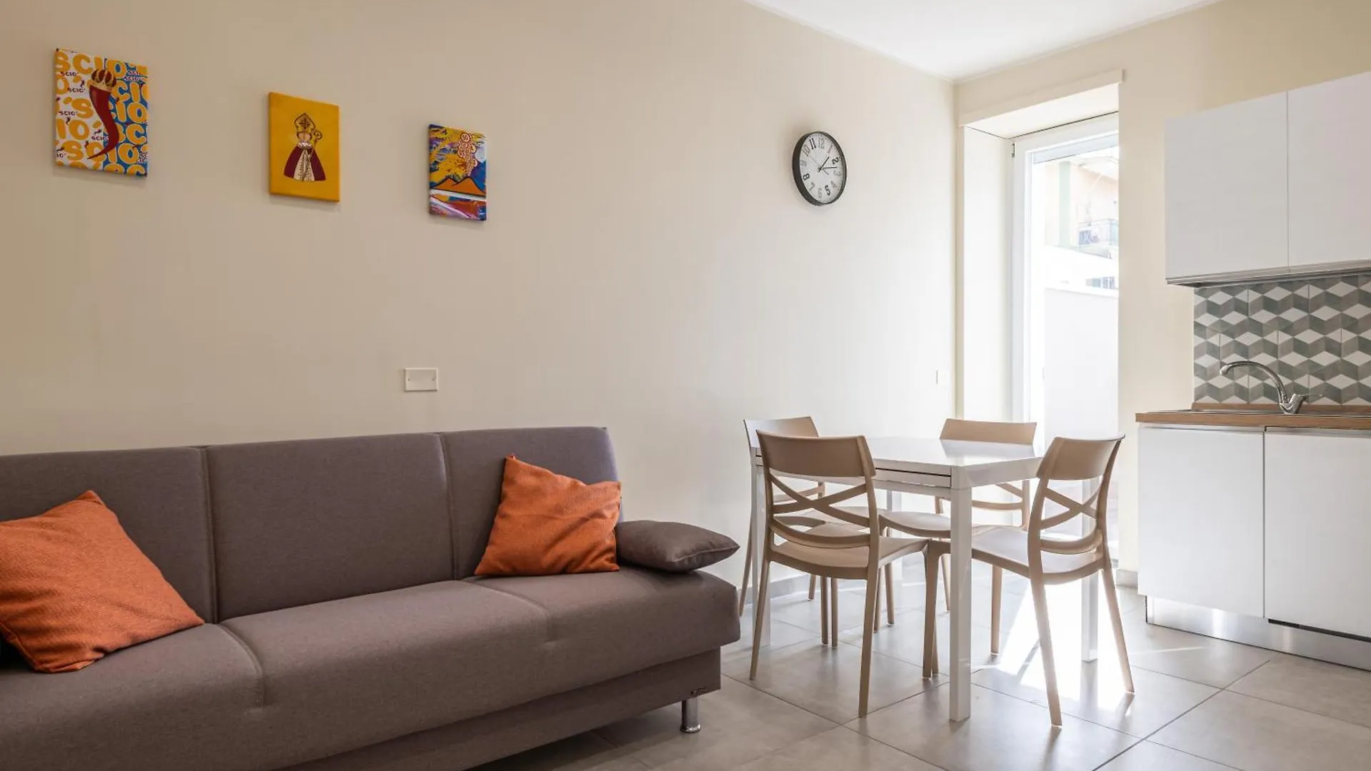 Location 99 Apartment Cercola