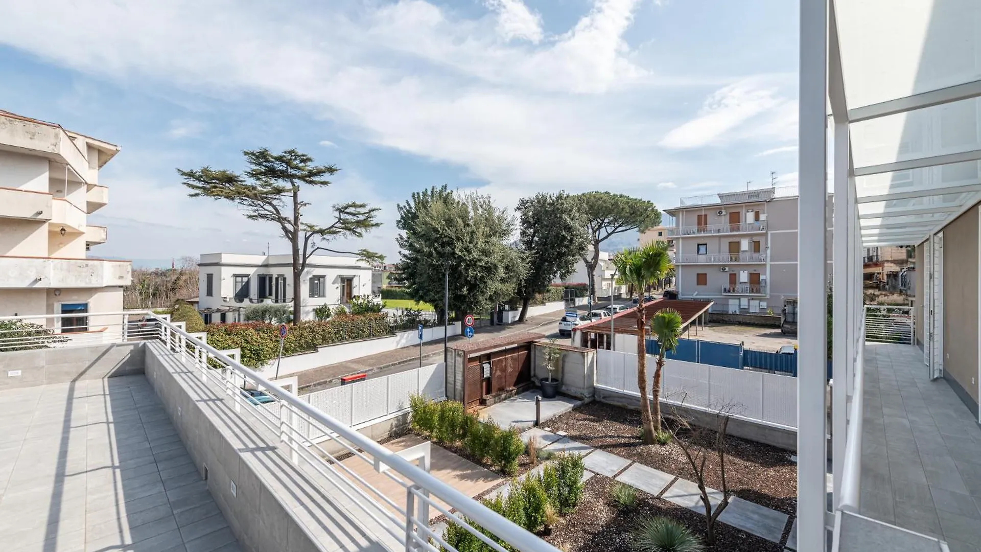 Location 99 Apartment Cercola